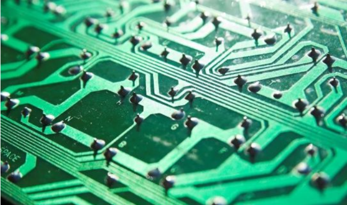 鋁基板與玻纖板區別 鋁基板與玻纖板區別